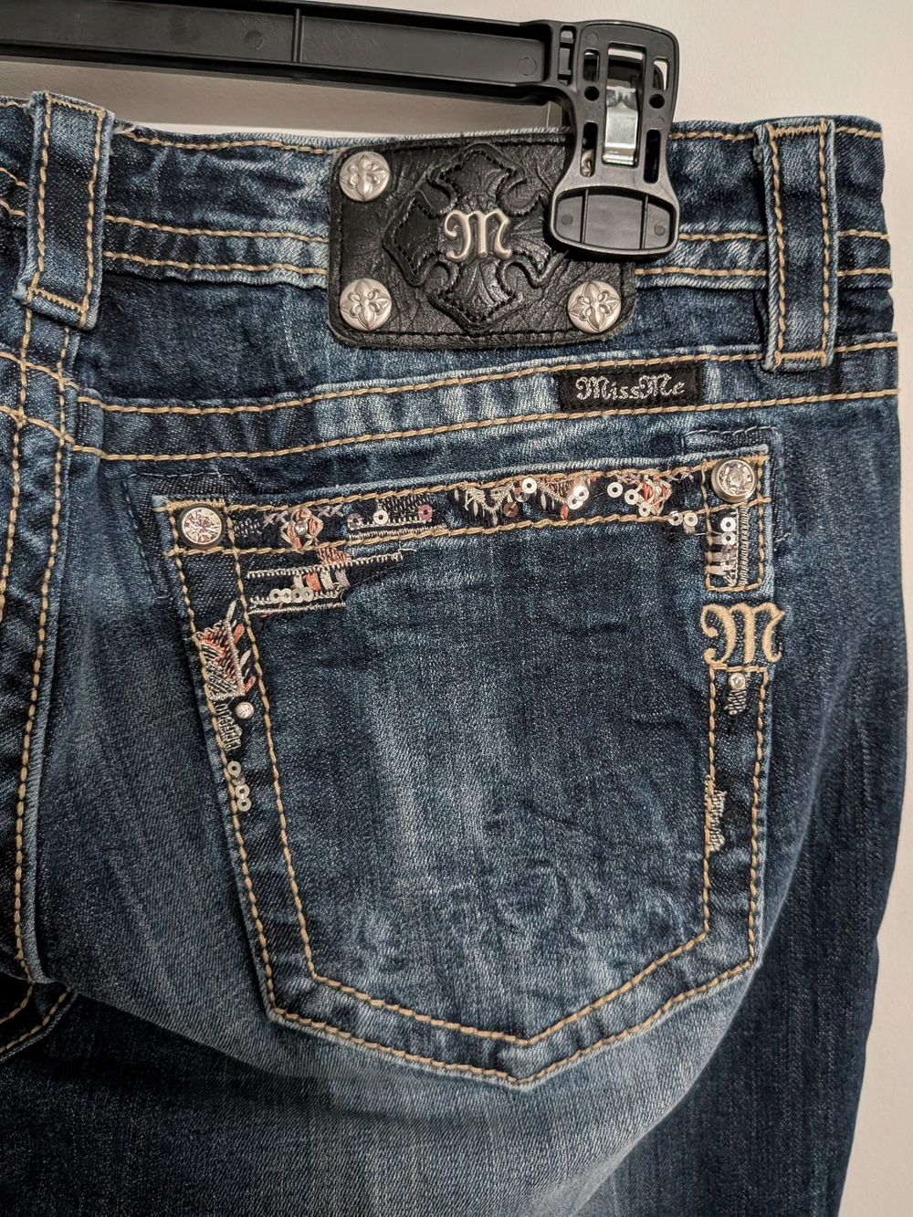 Miss Me Dark Wash Cropped Jeans with Embroidered Ankles - Picture 8 of 11